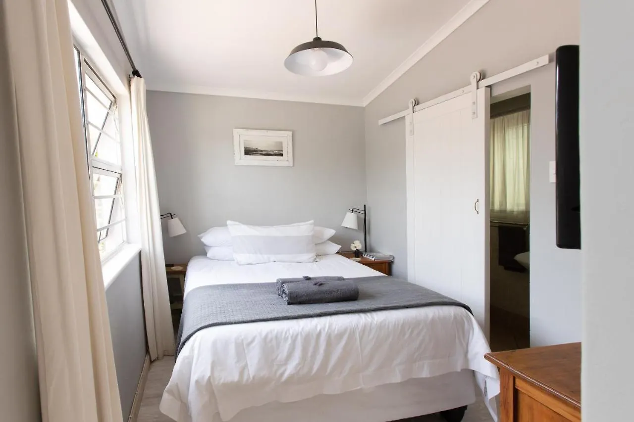 Surf Way Beach Cottage Kapstadt