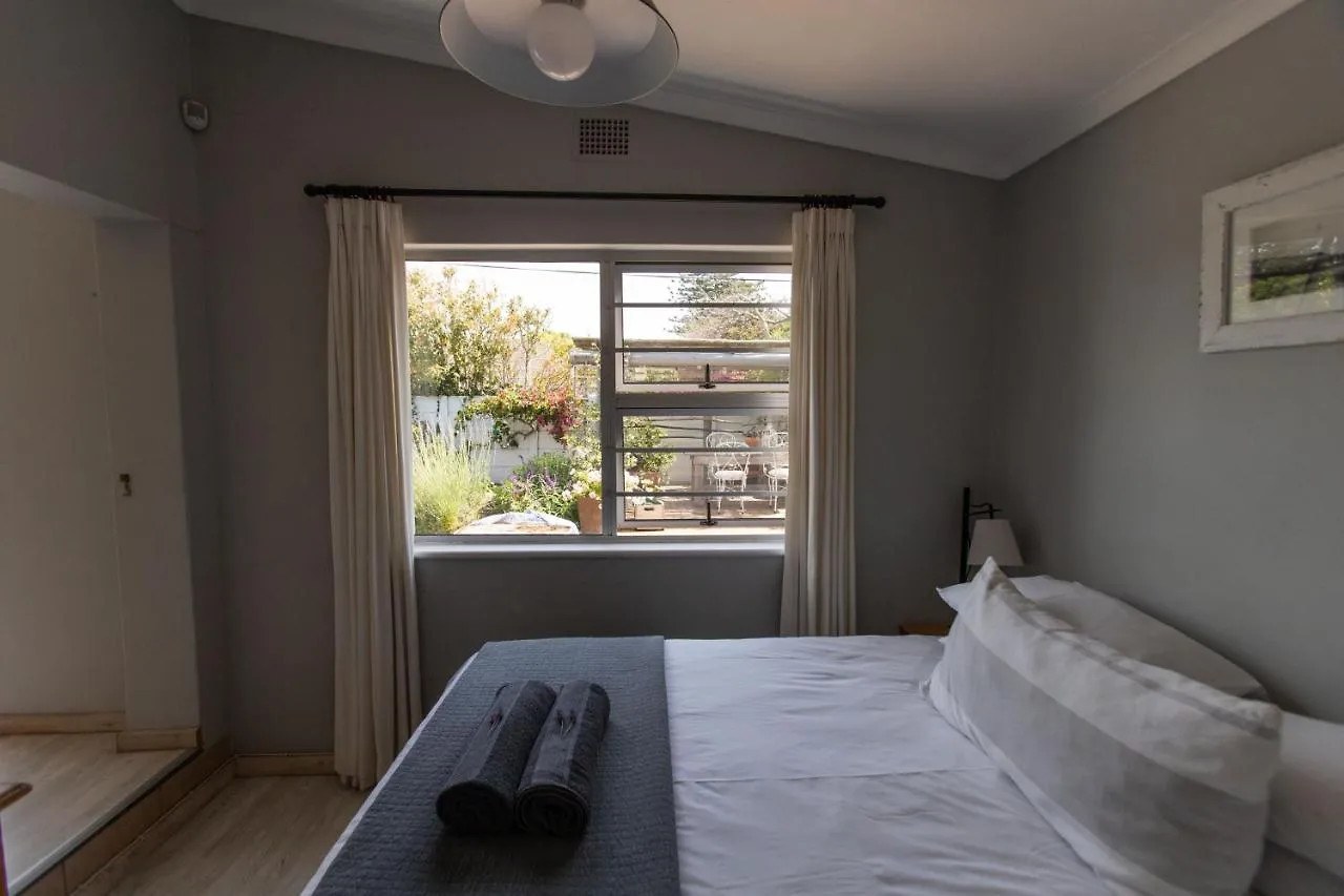 Apartment Surf Way Beach Cottage Cape Town South Africa