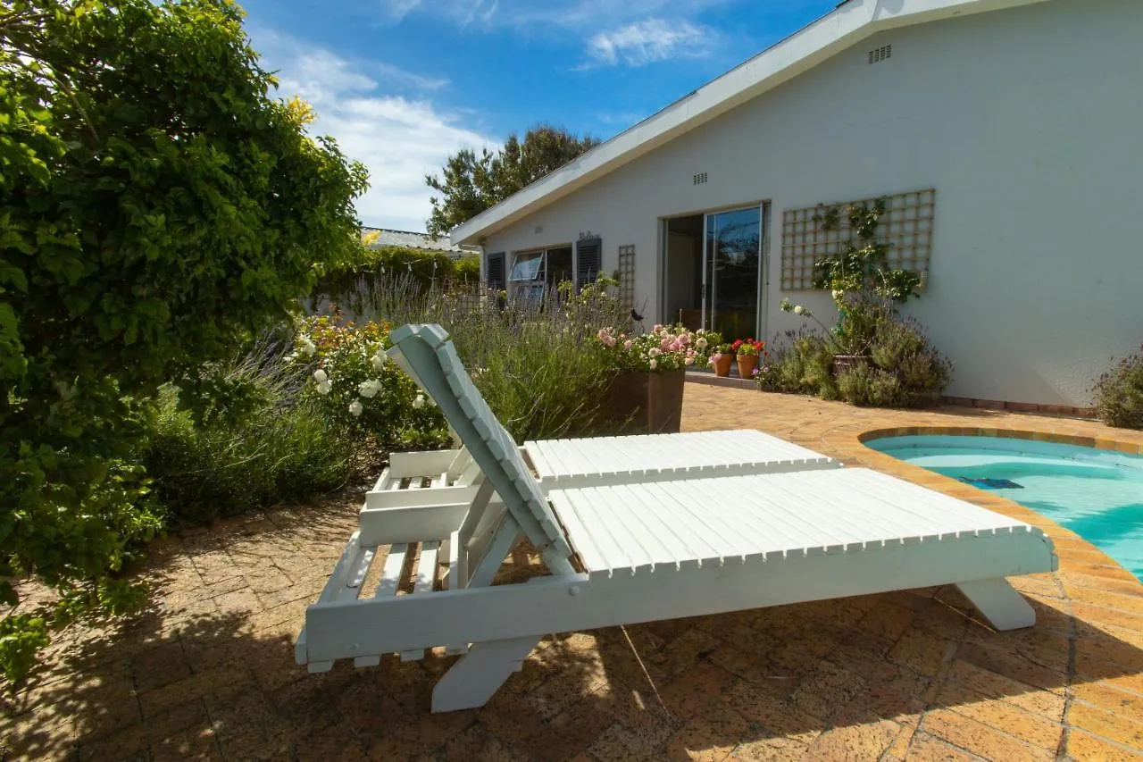 Surf Way Beach Cottage Kapstadt